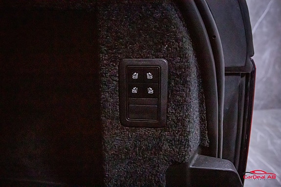 Land Rover Range Rover 19 of 30