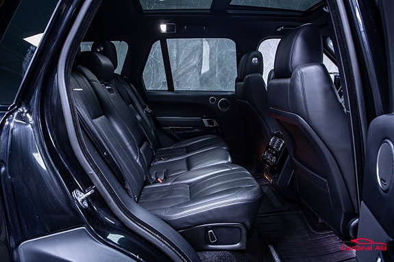 Land Rover Range Rover 16 of 30