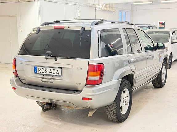 Jeep Grand Cherokee 4 of 14