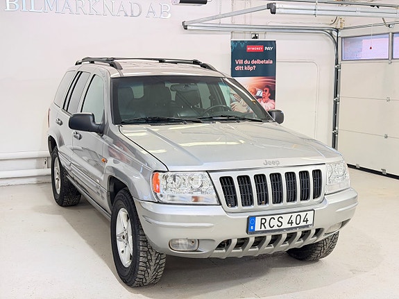 Jeep Grand Cherokee 2 of 14