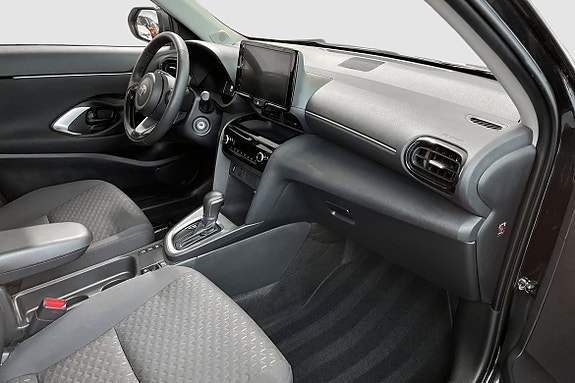 Toyota Yaris Cross 8 of 12