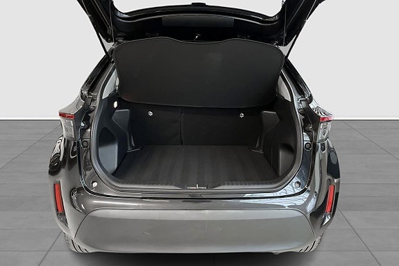 Toyota Yaris Cross 12 of 12