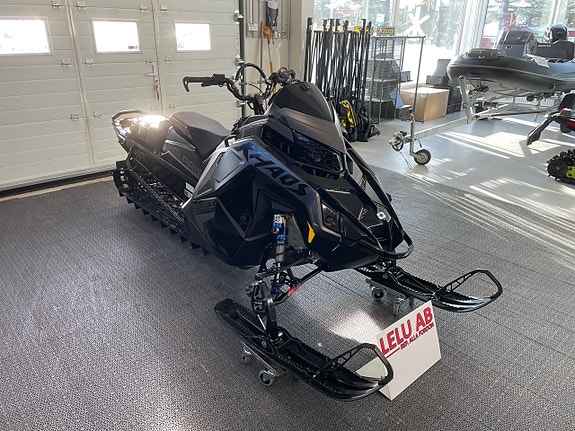 Polaris Khaos 850 matryx slash 146