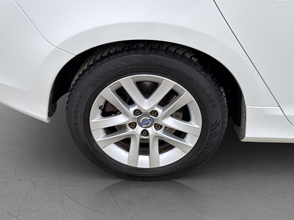 Volvo V60 24 of 27