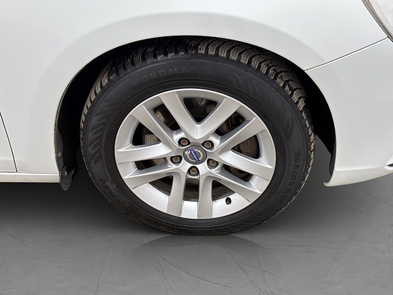 Volvo V60 25 of 27