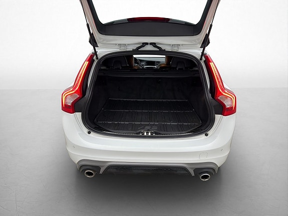 Volvo V60 22 of 27