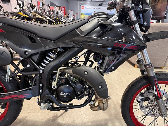 Rieju DRAC SM RS Nightrider 9 of 12