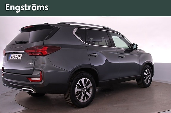 KGM Rexton 3 of 5