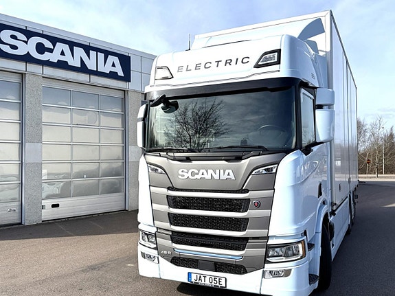 Scania R 450E 6x2*4 Elektrisk BEV Fjärrbil