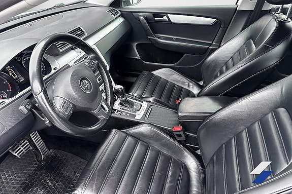 Volkswagen Passat Alltrack 4 of 5