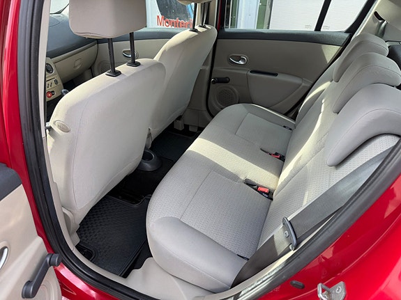 Renault Clio 3 of 5