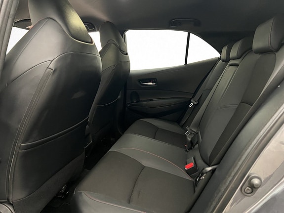 Toyota Corolla 15 of 30