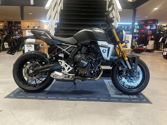 Suzuki SUZUKI GSX-8T 2026 Nyhet" 7års Garanti