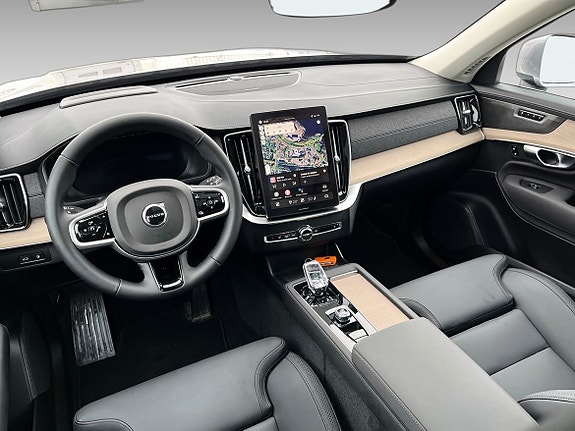 Volvo XC90 14 of 20