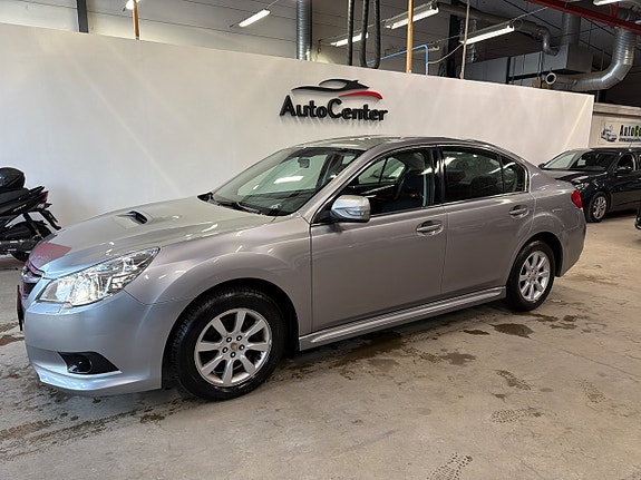 Subaru Legacy 4 of 5
