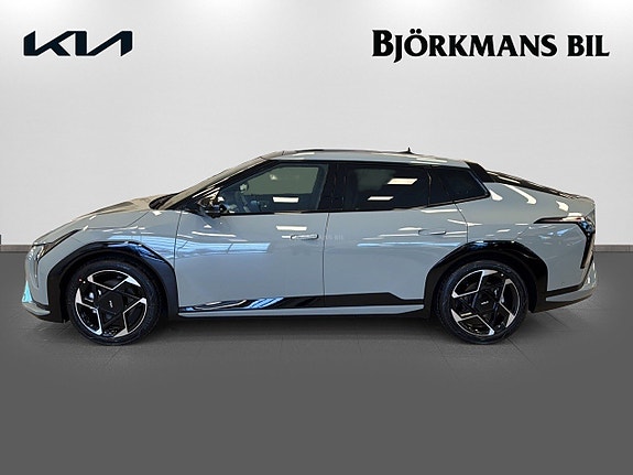 Kia EV4 4 of 5