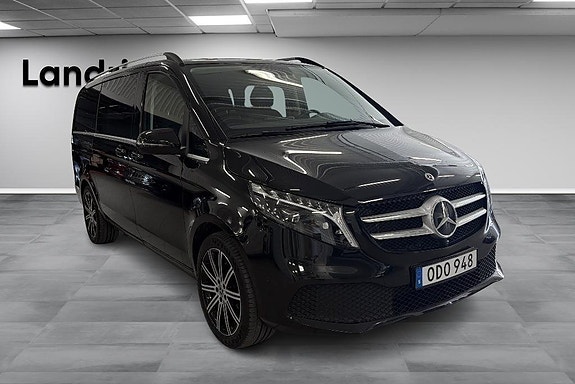 Mercedes-Benz V250 d 3 of 5