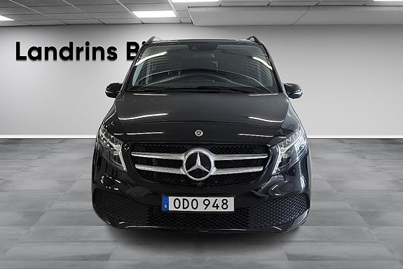 Mercedes-Benz V250 d 2 of 5