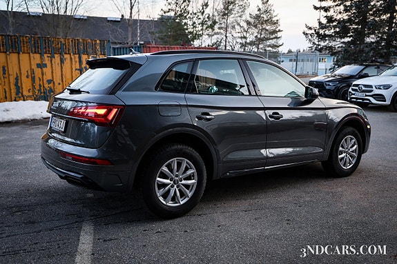 Audi Q5 4 of 5