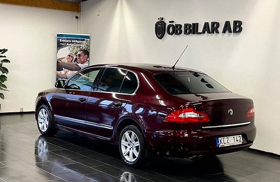 Skoda Superb 3 of 4