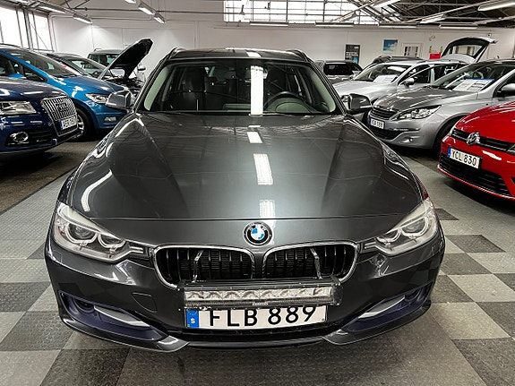 BMW 320 6 of 16