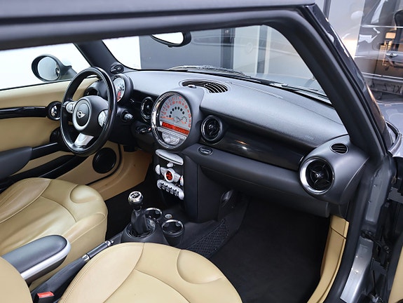 MINI Cooper S 21 of 21