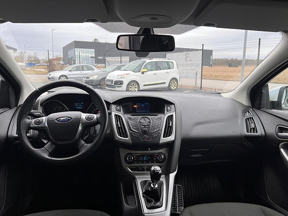 Ford Focus 8 of 8