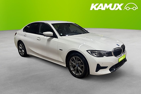 BMW 330e
