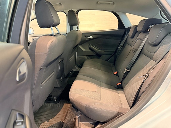Ford Focus 9 of 26