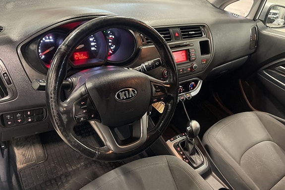 Kia Rio 8 of 10