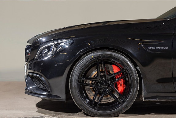 Mercedes-Benz AMG C63 S 7 of 30