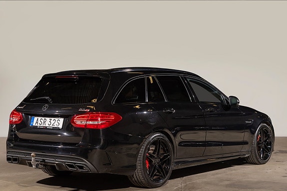 Mercedes-Benz AMG C63 S 3 of 5