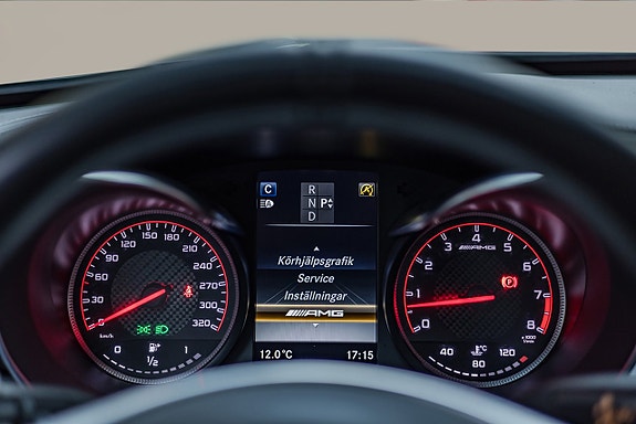 Mercedes-Benz AMG C63 S 30 of 30