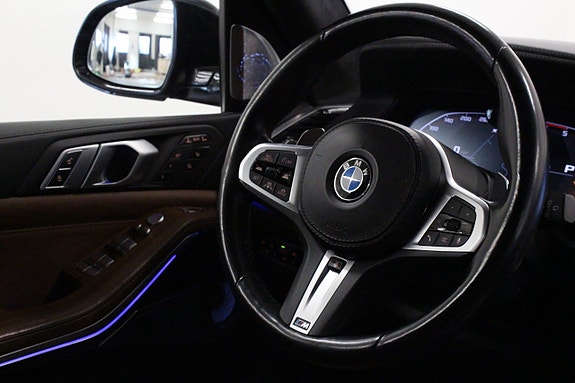 BMW X7 12 of 30