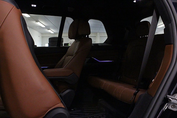 BMW X7 25 of 30
