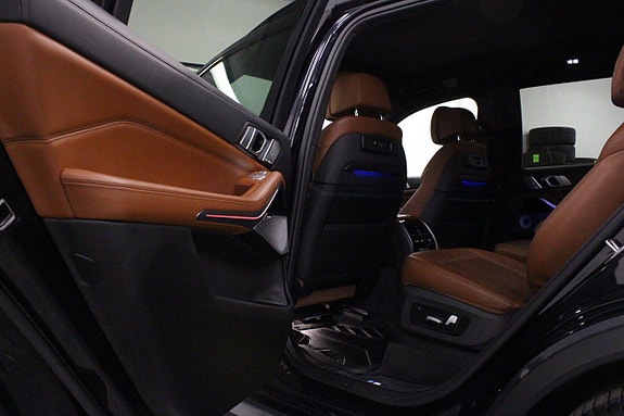 BMW X7 22 of 30