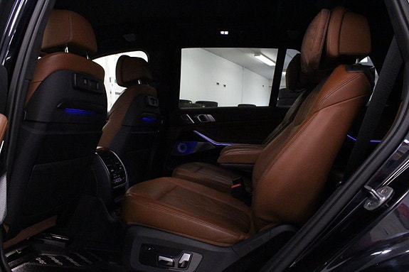BMW X7 23 of 30