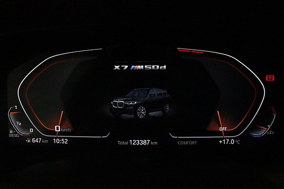 BMW X7 17 of 30