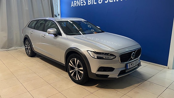 Volvo V90 Cross Country