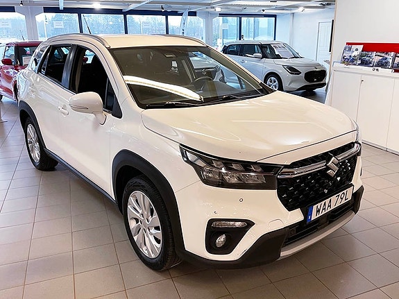 Suzuki S-Cross 2 of 7