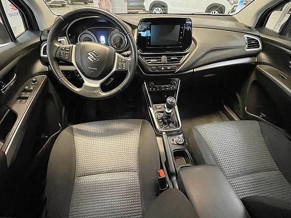 Suzuki S-Cross 6 of 7