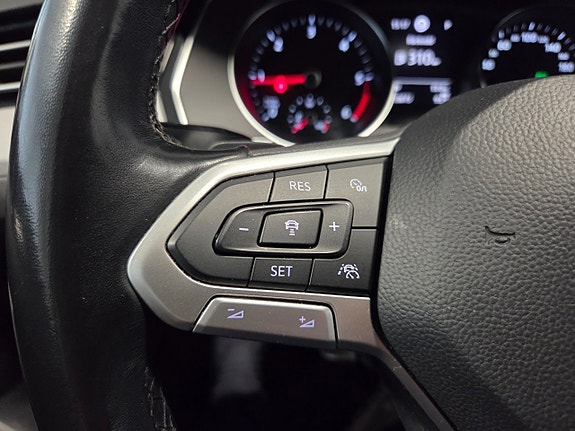 Volkswagen Passat 16 of 17