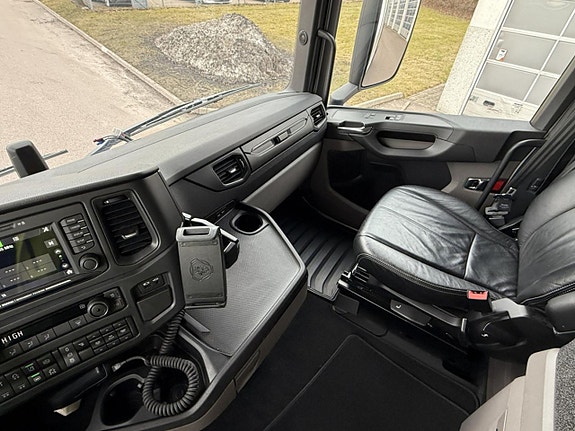 Scania S 460 A6x2NB Dragbil Boggi 11 of 13