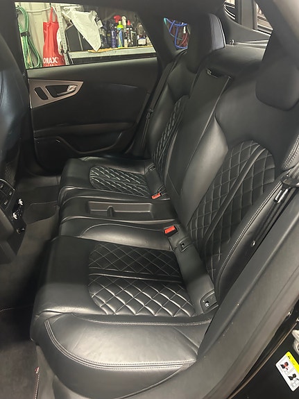 Audi A7 4 of 5