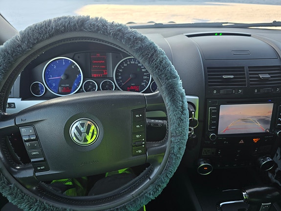 Volkswagen Touareg 5 of 7