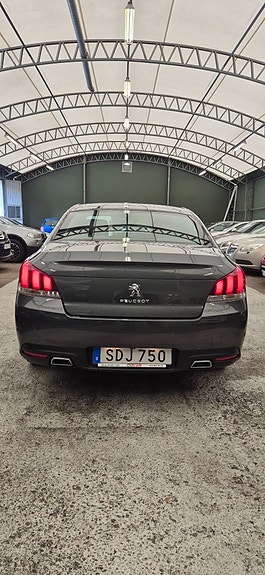 Peugeot 508 2 of 5