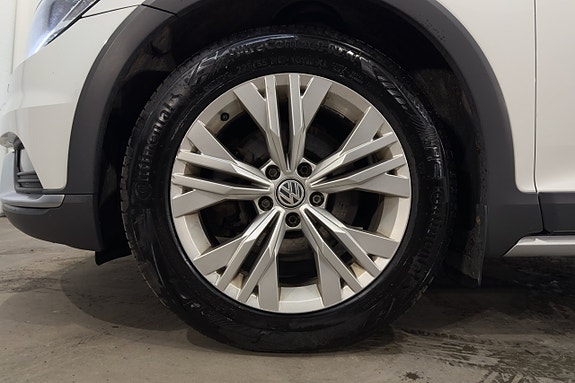 Volkswagen Passat Alltrack 23 of 23