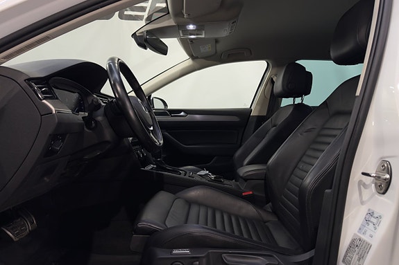Volkswagen Passat Alltrack 7 of 23