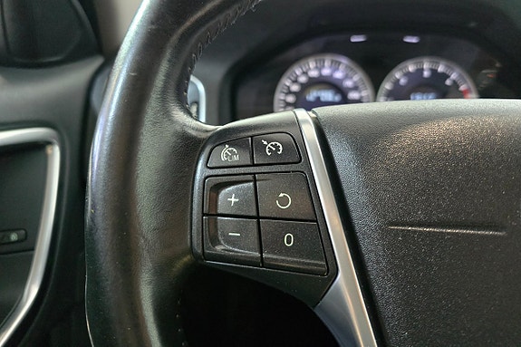 Volvo V60 15 of 22
