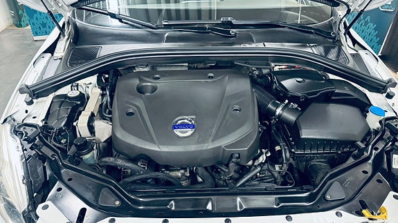 Volvo XC60 17 of 20